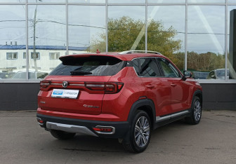 Подержанный автомобиль Changan CS35PLUS 2022 года (5 фото)