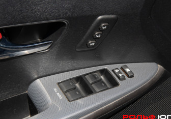 Подержанный автомобиль Toyota Venza 2013 года (19 фото)