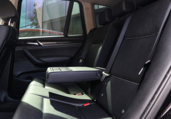 Подержанный автомобиль BMW X3 2015 года (9 фото)