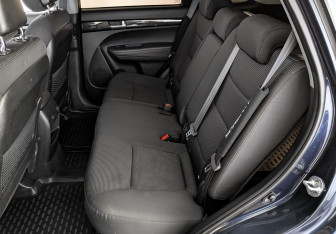 Подержанный автомобиль Kia Sorento 2017 года (18 фото)