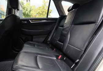 Подержанный автомобиль Subaru Outback Wagon 2016 года (9 фото)