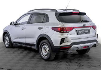 Подержанный автомобиль Kia Rio Hatchback 2021 года (7 фото)