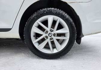 Подержанный автомобиль Skoda Rapid Liftback 2017 года (18 фото)