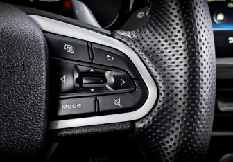 Подержанный автомобиль Geely Tugella 2022 года (30 фото)