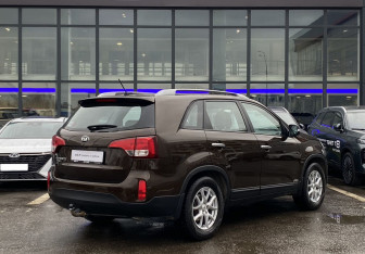 Подержанный автомобиль Kia Sorento 2019 года (5 фото)