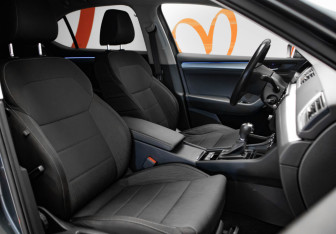 Подержанный автомобиль Skoda Superb Liftback 2018 года (31 фото)