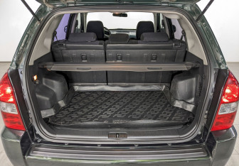Подержанный автомобиль Hyundai Tucson 2007 года (10 фото)