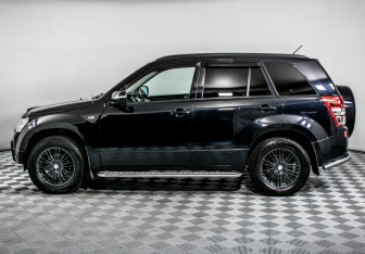 Подержанный автомобиль Suzuki Grand Vitara 2008 года (8 фото)