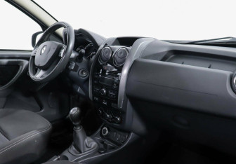 Подержанный автомобиль Renault Duster 2016 года (7 фото)