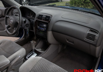 Подержанный автомобиль Mazda 626 Sedan 2001 года (7 фото)