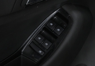 Подержанный автомобиль Chevrolet Orlando 2014 года (15 фото)