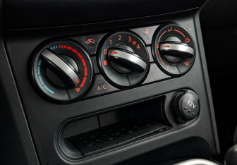 Подержанный автомобиль Nissan Qashqai 2013 года (21 фото)