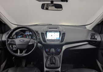 Подержанный автомобиль Ford Kuga 2017 года (14 фото)