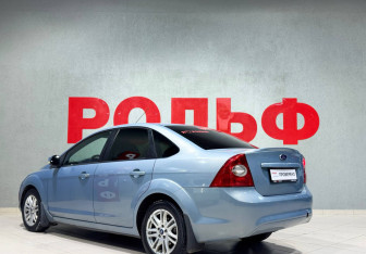 Подержанный автомобиль Ford Focus Sedan 2008 года (5 фото)