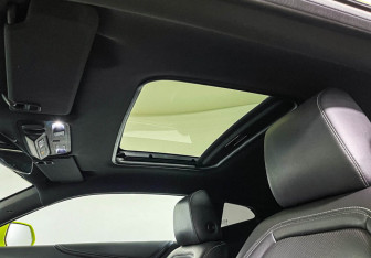 Подержанный автомобиль Chevrolet Camaro Coupe 2019 года (20 фото)