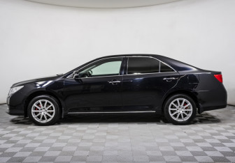 Подержанный автомобиль Toyota Camry Sedan 2013 года (8 фото)