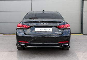 Подержанный автомобиль Genesis G80 2018 года (6 фото)