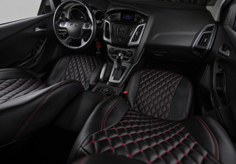 Подержанный автомобиль Ford Focus Hatchback 2012 года (18 фото)