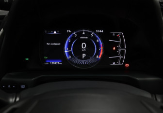 Подержанный автомобиль Lexus ES 2019 года (13 фото)