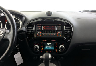 Подержанный автомобиль Nissan Juke 2013 года (15 фото)