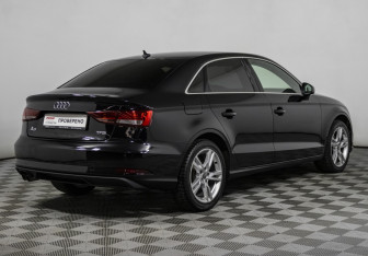 Подержанный автомобиль Audi A3 Sedan 2017 года (5 фото)