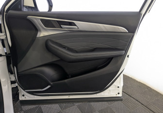 Подержанный автомобиль Haval F7x 2023 года (24 фото)