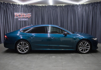 Подержанный автомобиль Audi A7 2019 года (4 фото)