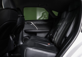 Подержанный автомобиль Lexus RX 2016 года (12 фото)