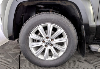 Подержанный автомобиль Volkswagen Amarok 2013 года (19 фото)