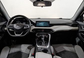 Подержанный автомобиль Kaiyi E5 2023 года (14 фото)