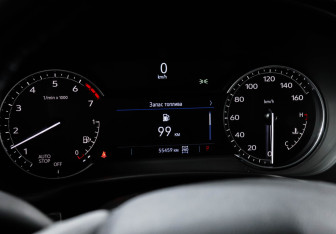 Подержанный автомобиль Cadillac XT4 2020 года (11 фото)