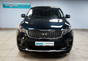 Подержанный автомобиль Kia Sorento 2017 года (2 фото)