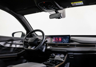 Подержанный автомобиль Exeed LX 2024 года (5 фото)