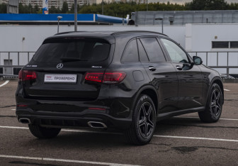 Подержанный автомобиль Mercedes-Benz GLC Coupe 2021 года (5 фото)