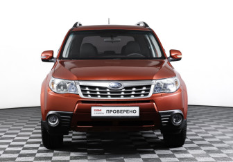 Подержанный автомобиль Subaru Forester Suv 2011 года (2 фото)