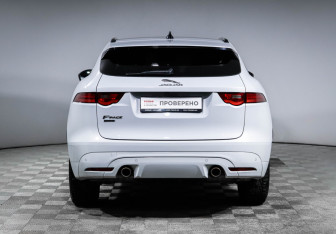 Подержанный автомобиль Jaguar F-Pace 2020 года (6 фото)
