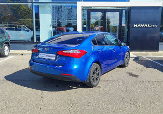 Подержанный автомобиль Kia Cerato Sedan 2013 года (5 фото)