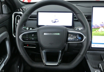 Подержанный автомобиль Jaecoo J7 2026 года (10 фото)