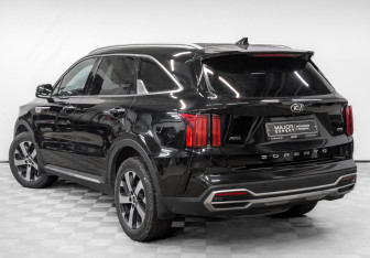Подержанный автомобиль Kia Sorento 2020 года (7 фото)
