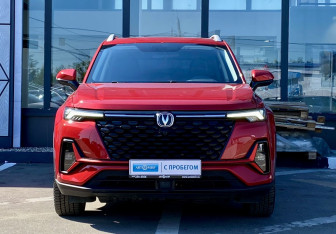 Подержанный автомобиль Changan CS35PLUS 2023 года (2 фото)