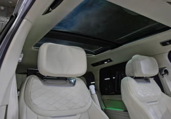 Подержанный автомобиль Land Rover Range Rover 2023 года (19 фото)