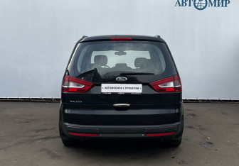 Подержанный автомобиль Ford Galaxy 2011 года (6 фото)