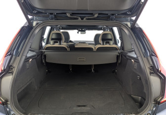 Новый Volvo XC90 2025 (8 фото)