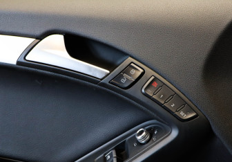 Подержанный автомобиль Audi S5 Coupe 2012 года (11 фото)