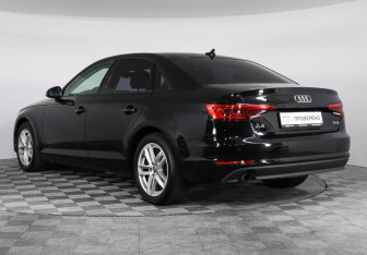 Подержанный автомобиль Audi A4 Sedan 2017 года (7 фото)
