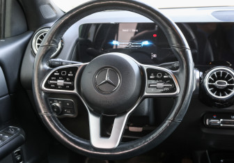 Подержанный автомобиль Mercedes-Benz GLB 2020 года (16 фото)