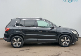 Подержанный автомобиль Volkswagen Tiguan 2011 года (4 фото)