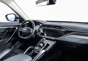 Подержанный автомобиль Geely Atlas Pro 2022 года (7 фото)