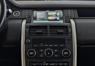 Подержанный автомобиль Land Rover Discovery Sport 2016 года (17 фото)