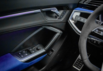 Подержанный автомобиль Audi RS Q3 Sportback 2020 года (14 фото)